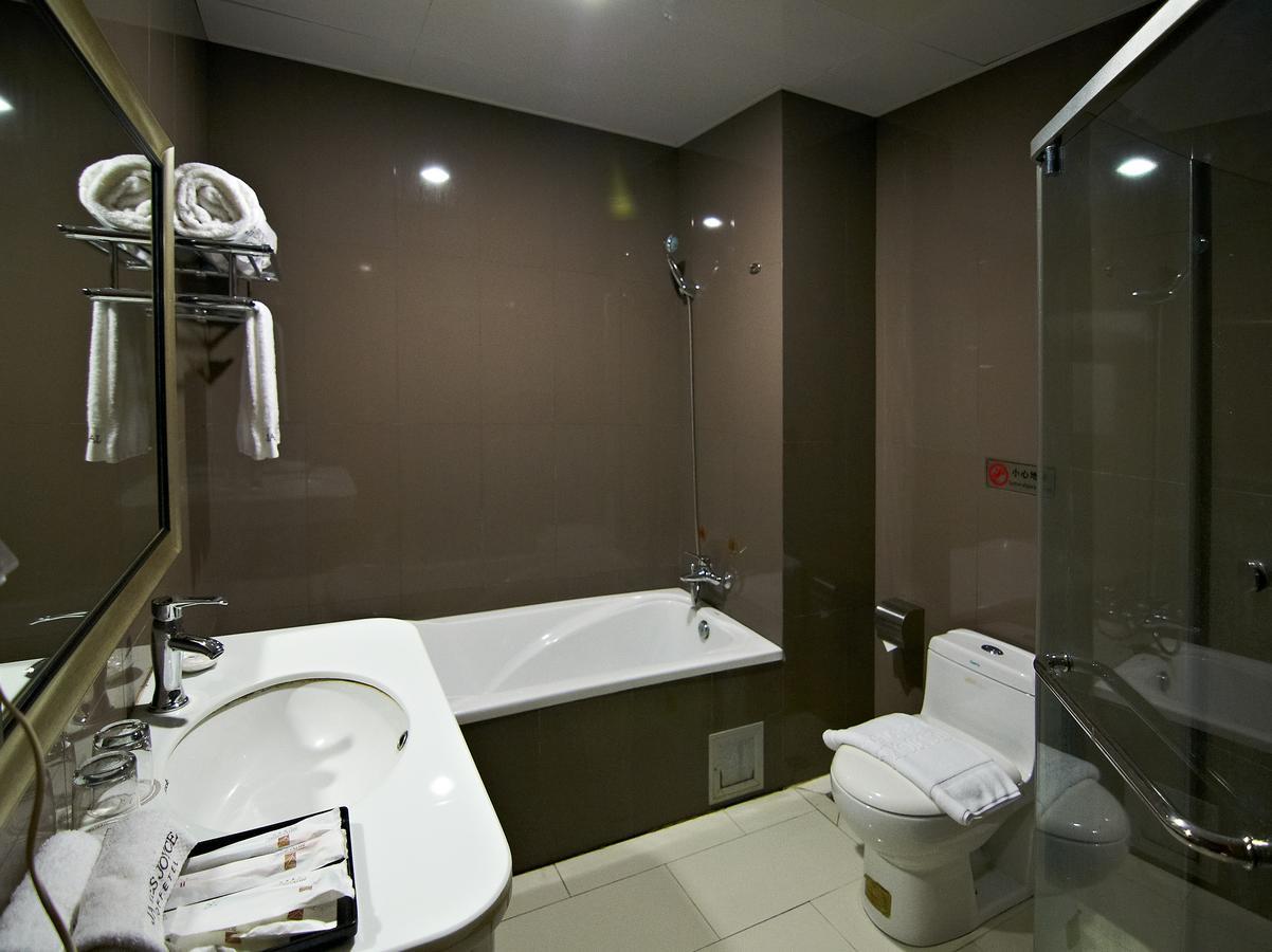 James Joyce Coffetel Hotel Guangzhou Shi Jing City Square Branch Extérieur photo